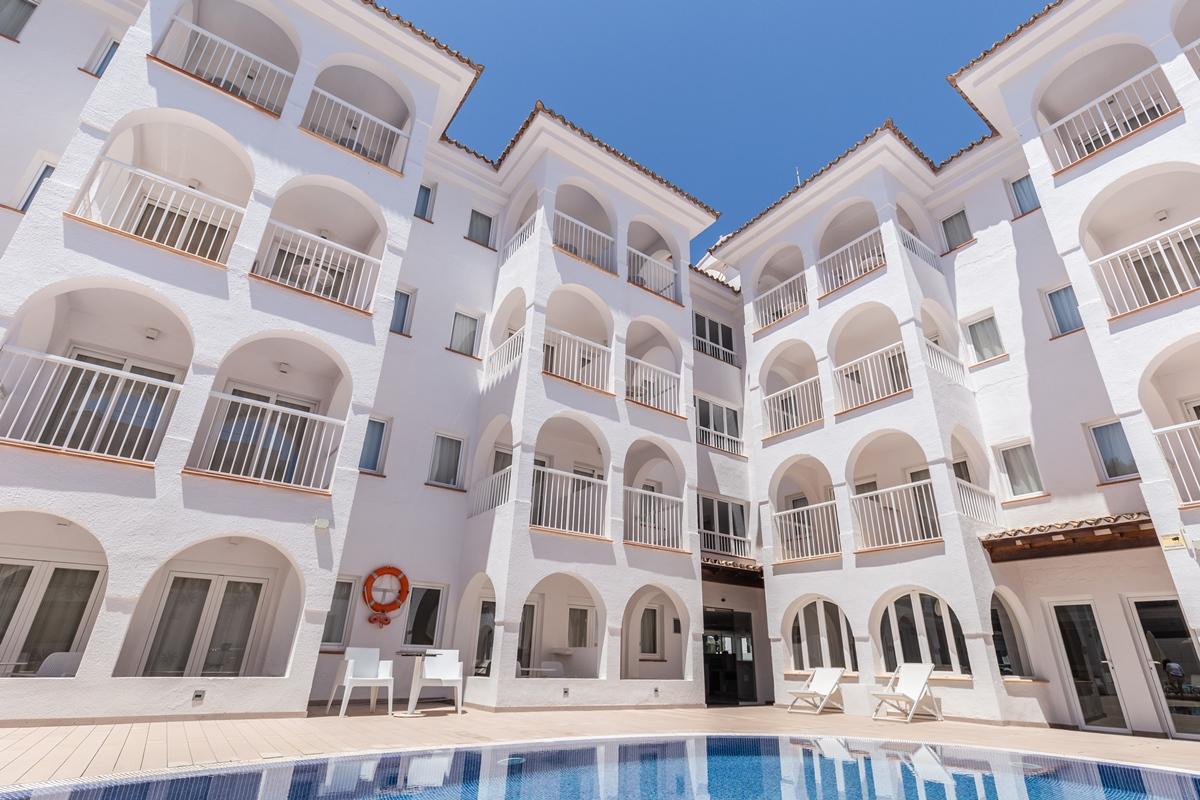 Отель Bq Cala Ratjada (Adults Only) Экстерьер фото