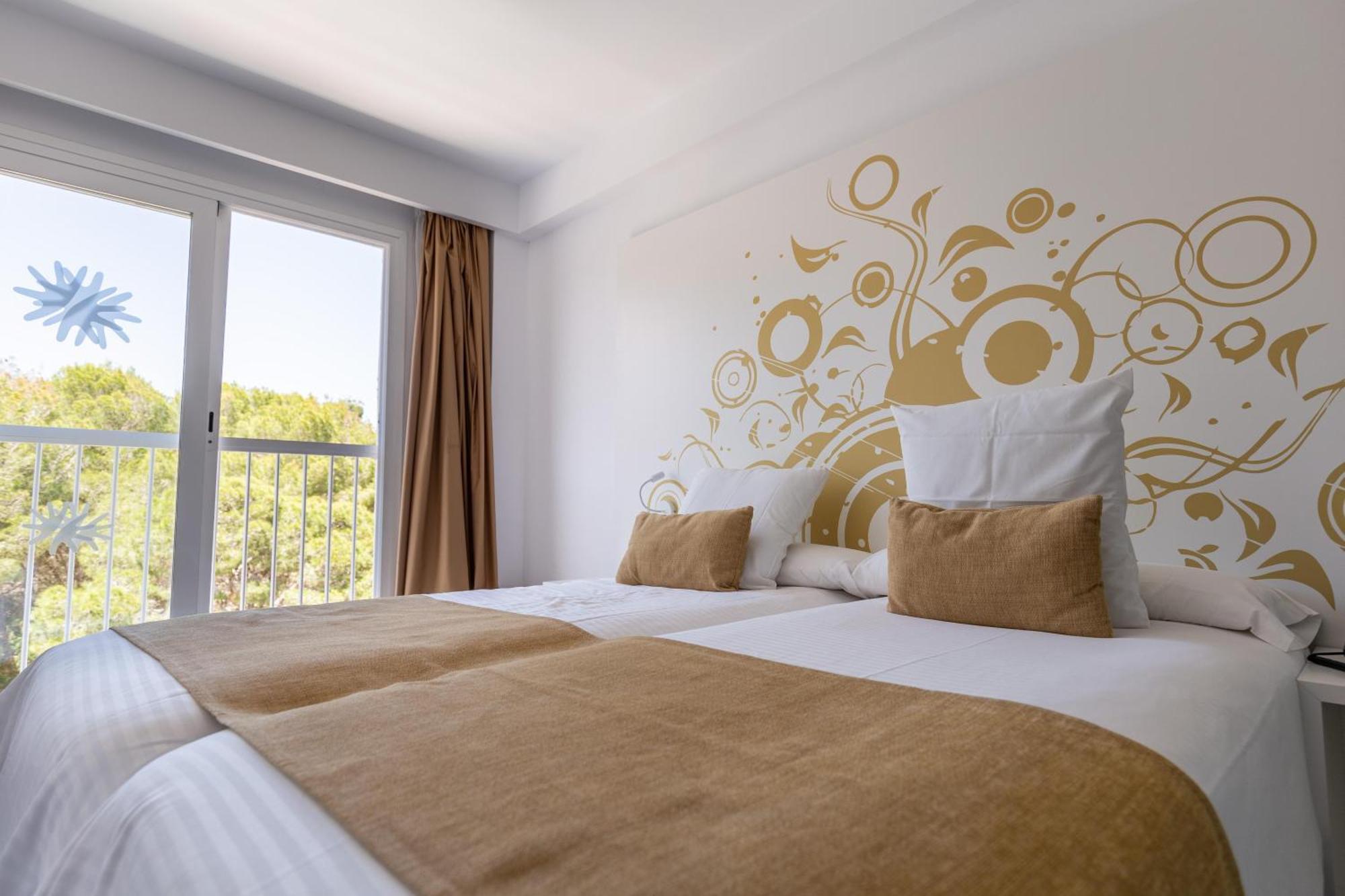 Отель Bq Cala Ratjada (Adults Only) Экстерьер фото