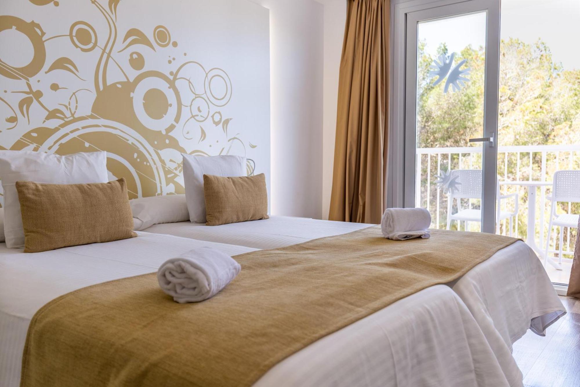Отель Bq Cala Ratjada (Adults Only) Экстерьер фото