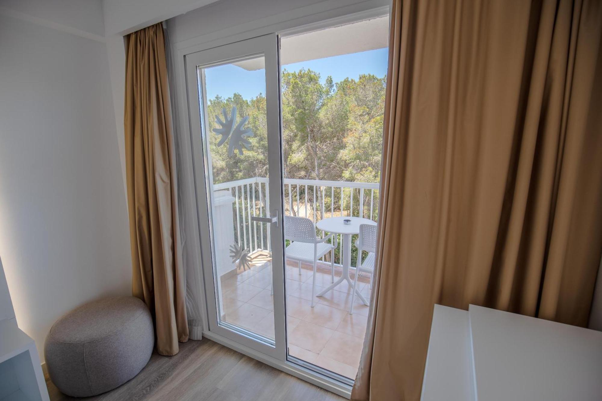 Отель Bq Cala Ratjada (Adults Only) Экстерьер фото