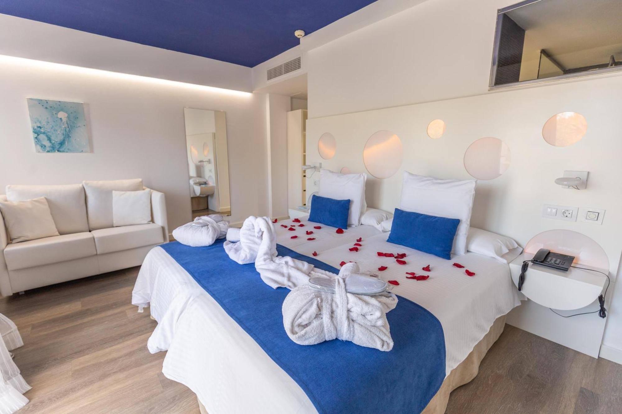 Отель Bq Cala Ratjada (Adults Only) Экстерьер фото
