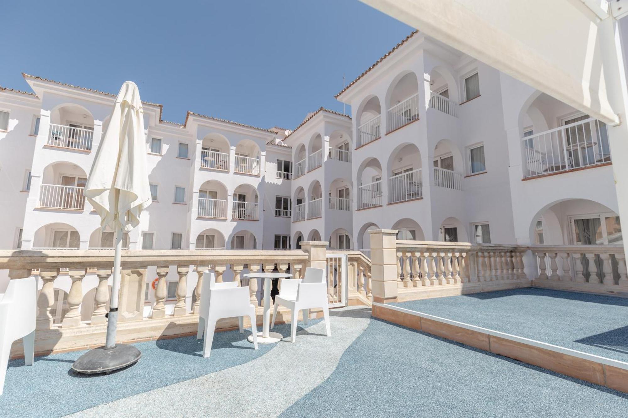 Отель Bq Cala Ratjada (Adults Only) Экстерьер фото