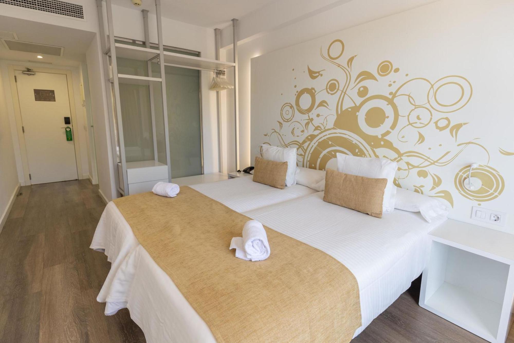 Отель Bq Cala Ratjada (Adults Only) Экстерьер фото
